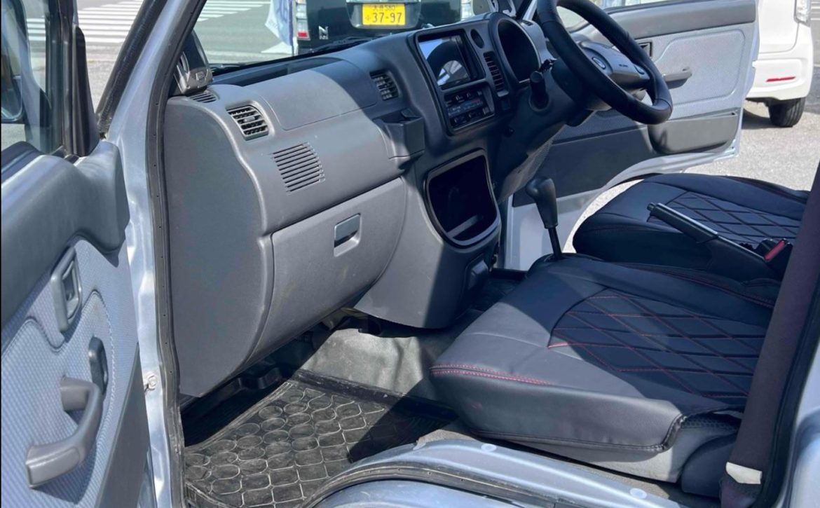 2013 Daihatsu HIJET Truck