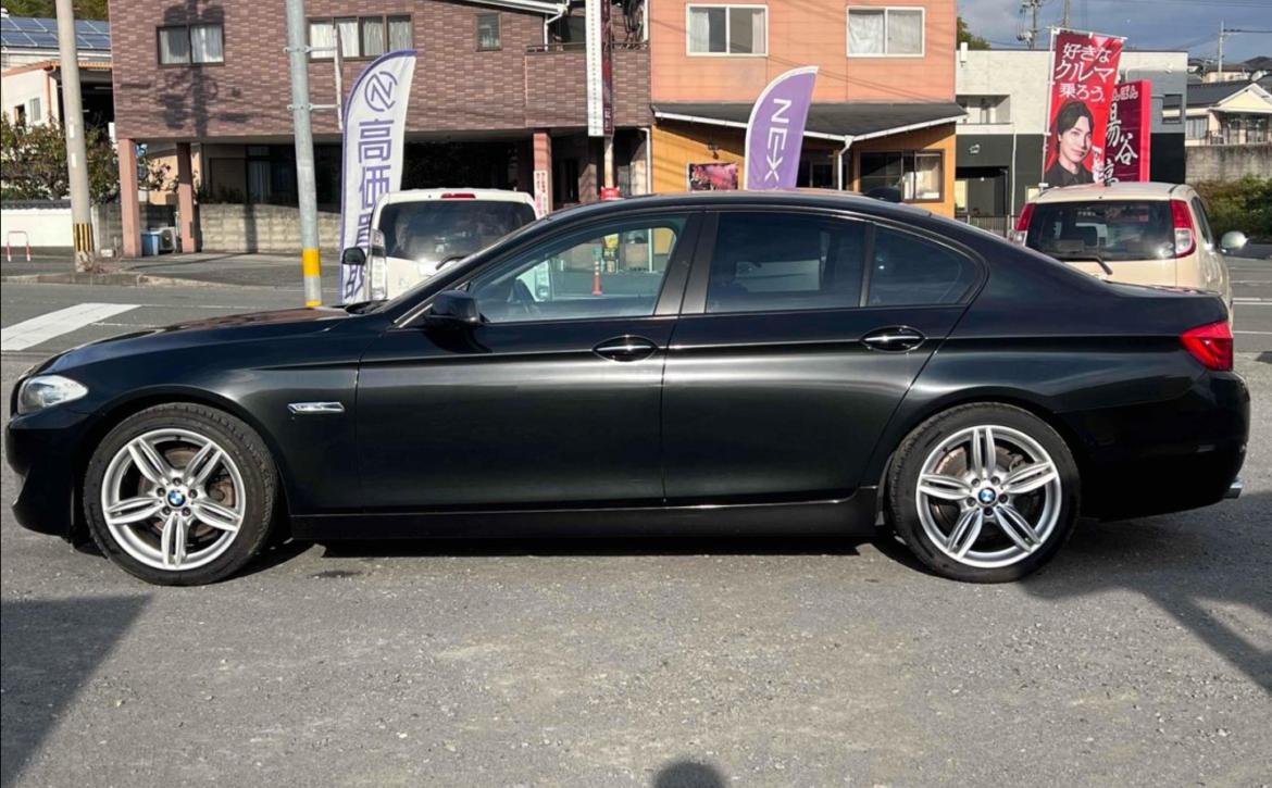 2010 BMW 523i